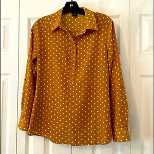 ☀️ Ann Taylor Mustard Yellow Polkadot Half Button Blouse, size SP ☀️